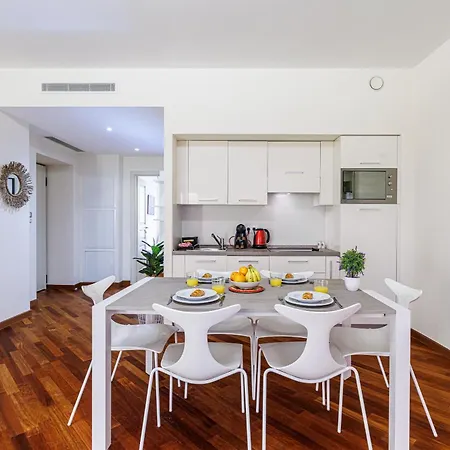 Palais De La Rose-centre-clim-plage Menton